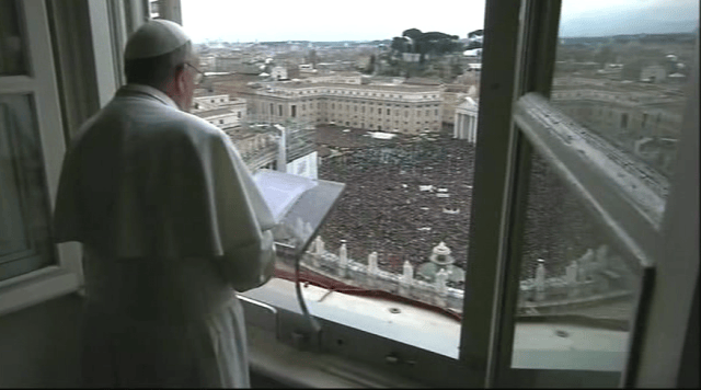 Primer Ángelus del papa Francisco